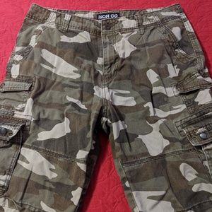 Mens cargo shorts